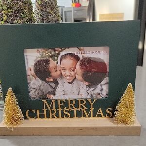 Sheffield Home Festive Green and Gold Christmas Frame